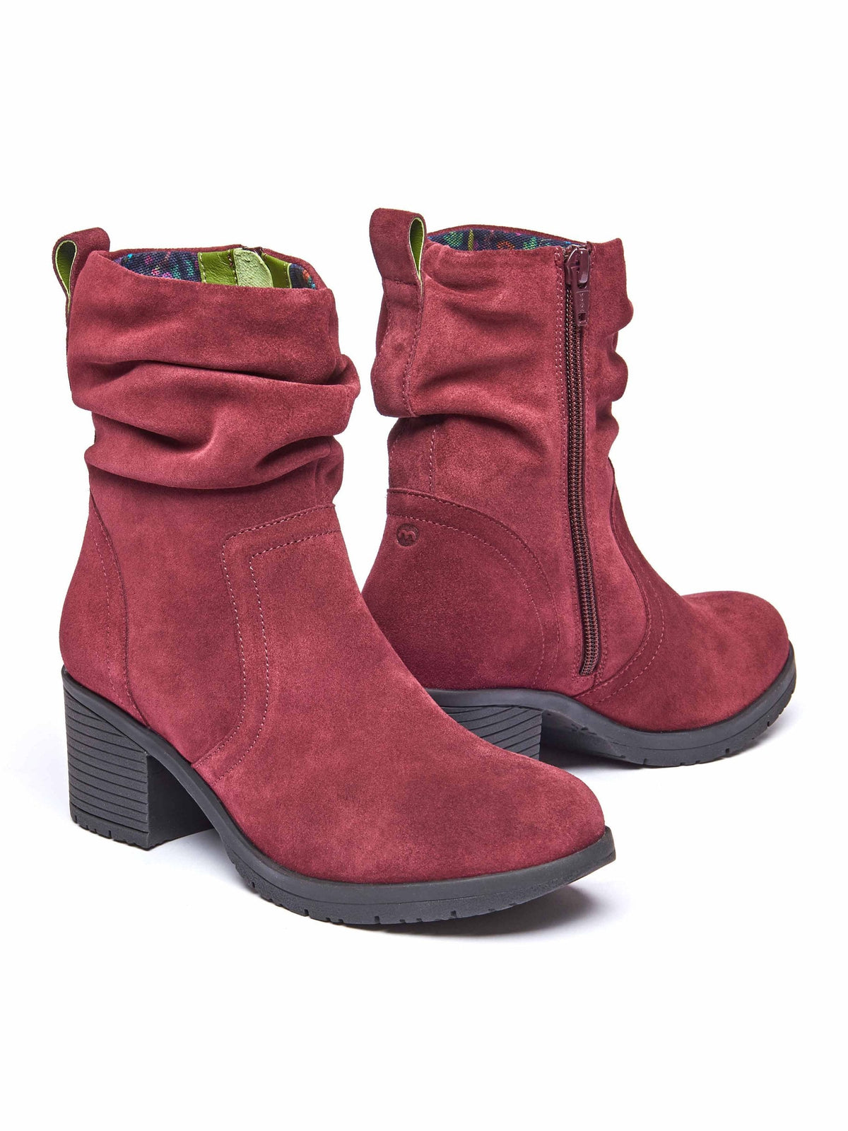 TAYLOR 3 ZINFANDEL RED SUEDE