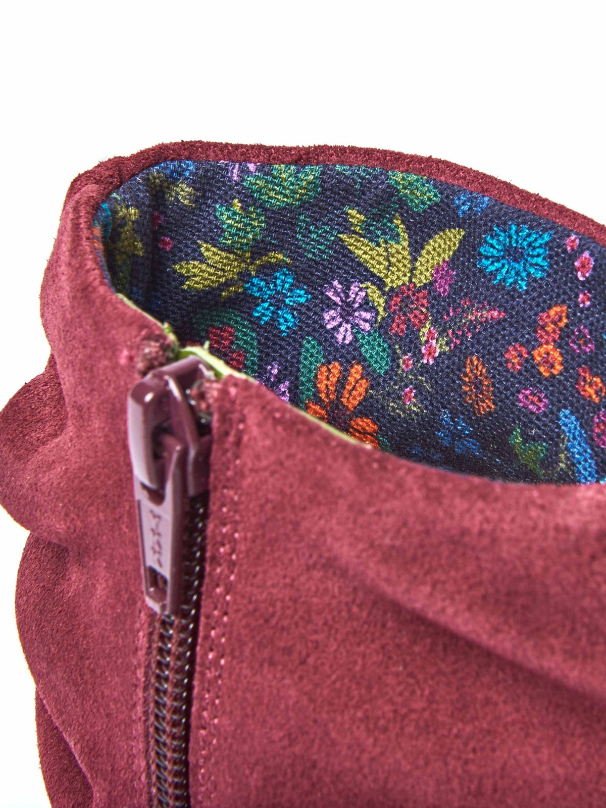 TAYLOR 3 ZINFANDEL RED SUEDE