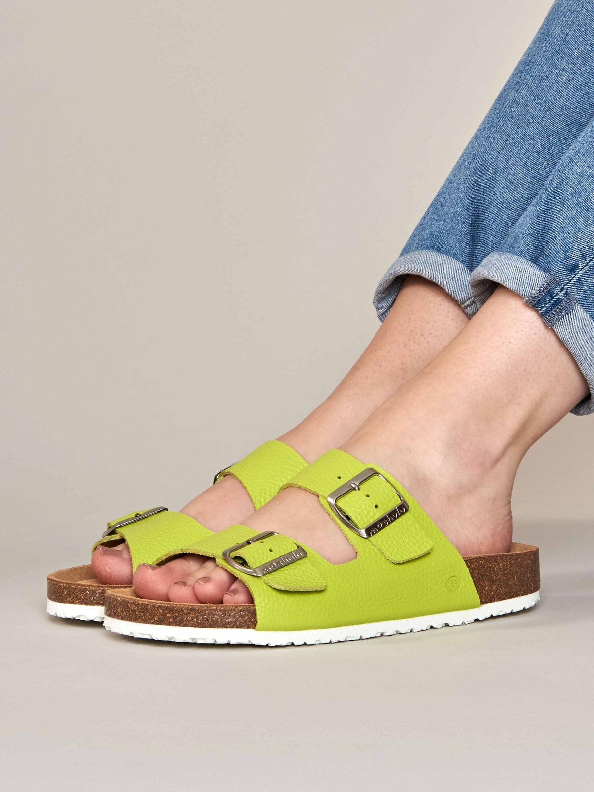 BAVARIA BRIGHT CHARTREUSE