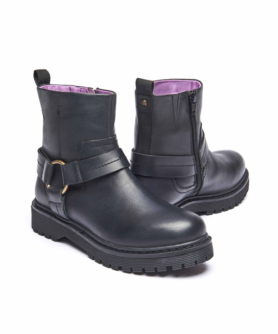 CAPE BLACK WAXY