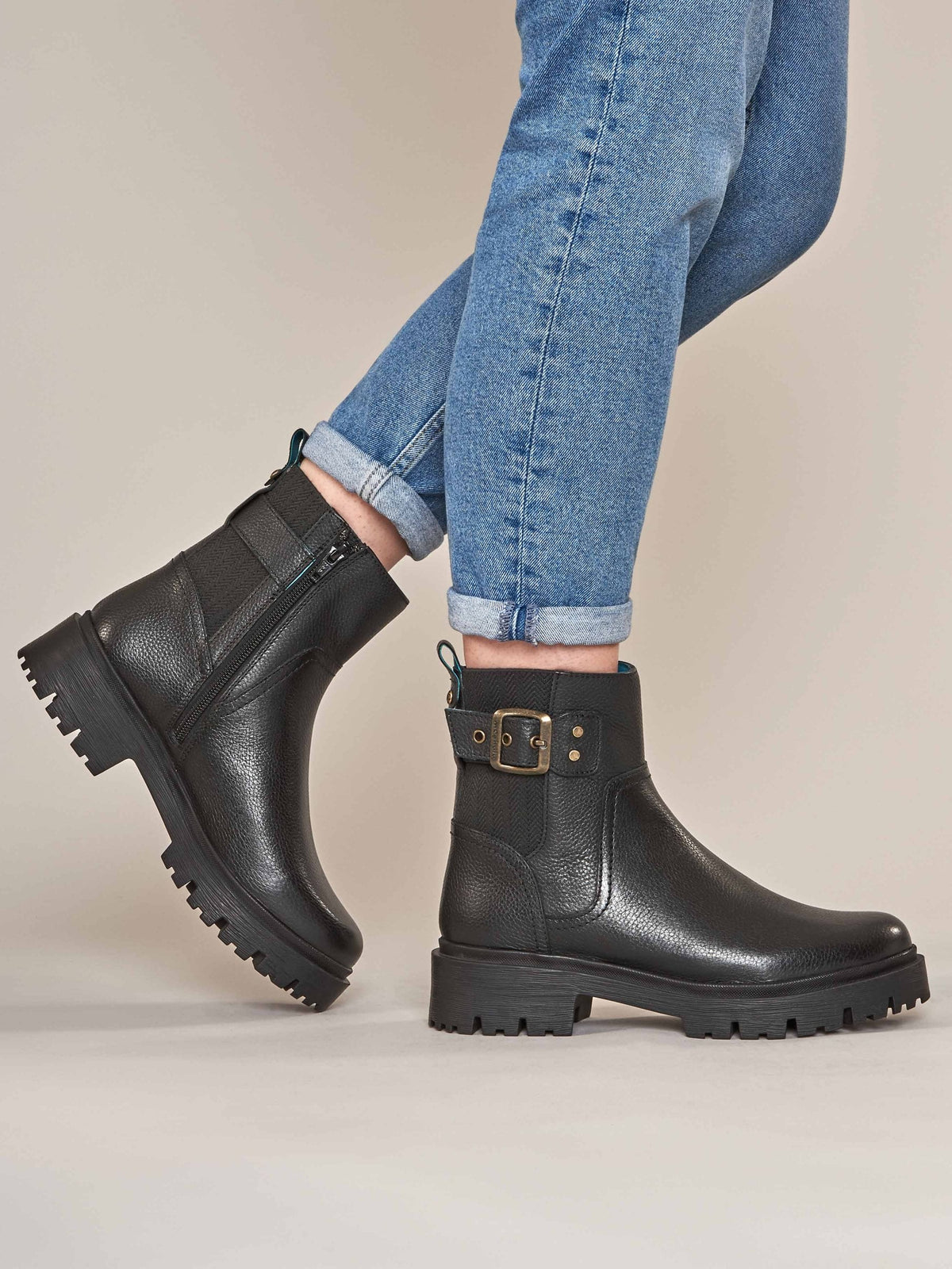 SEAMOUNT BLACK LEATHER