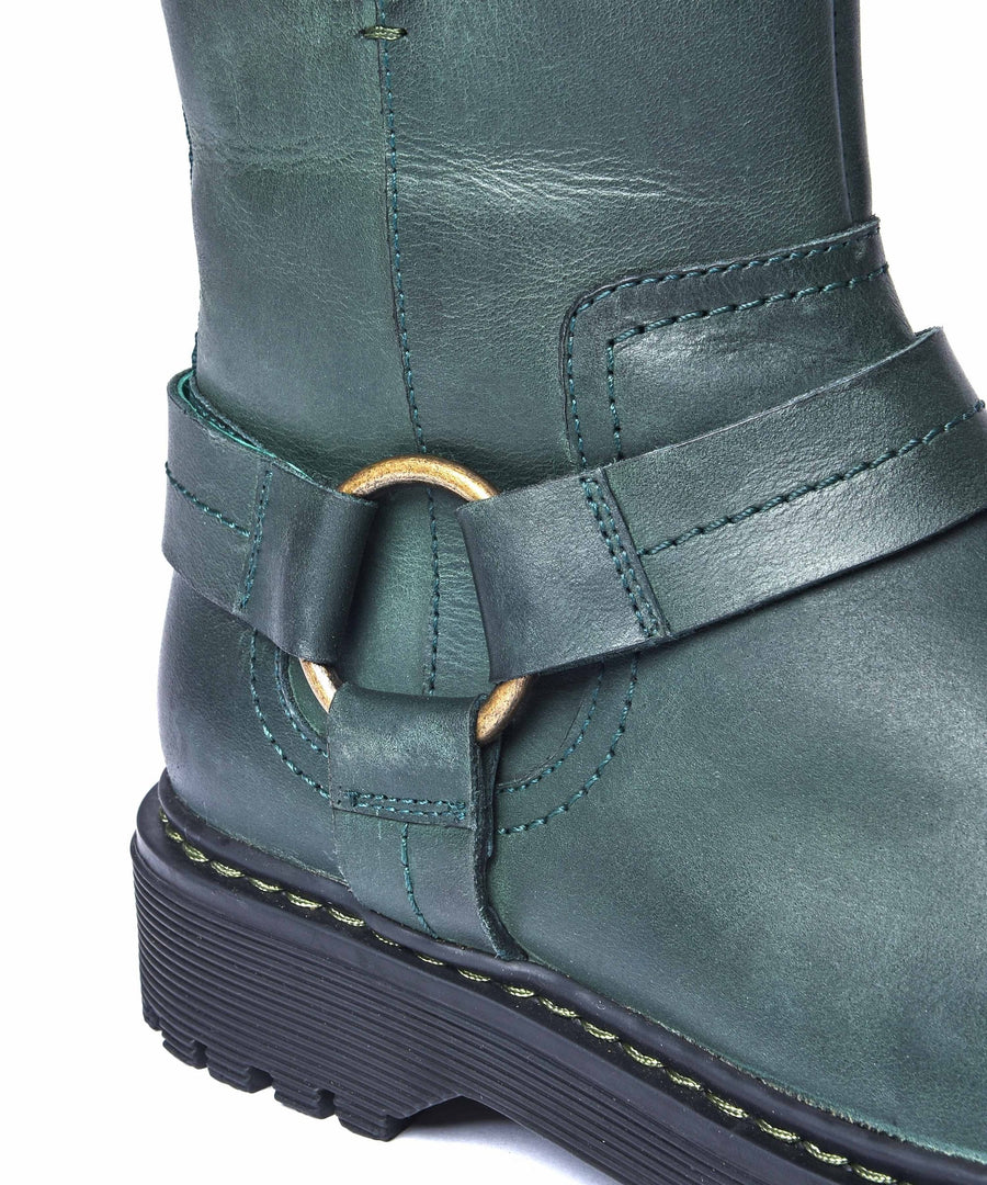 CAPE PINE GREEN WAXY