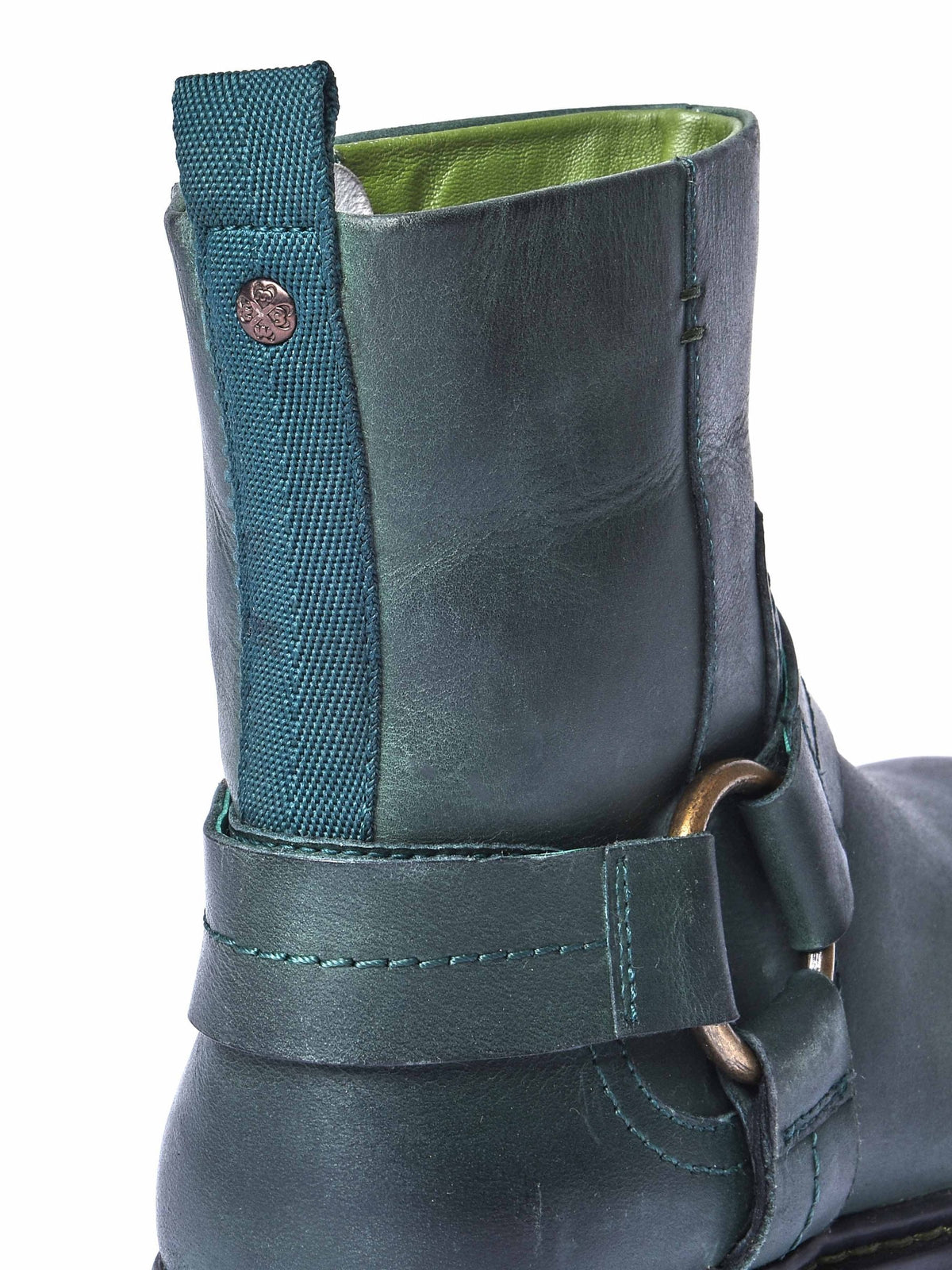 CAPE PINE GREEN WAXY