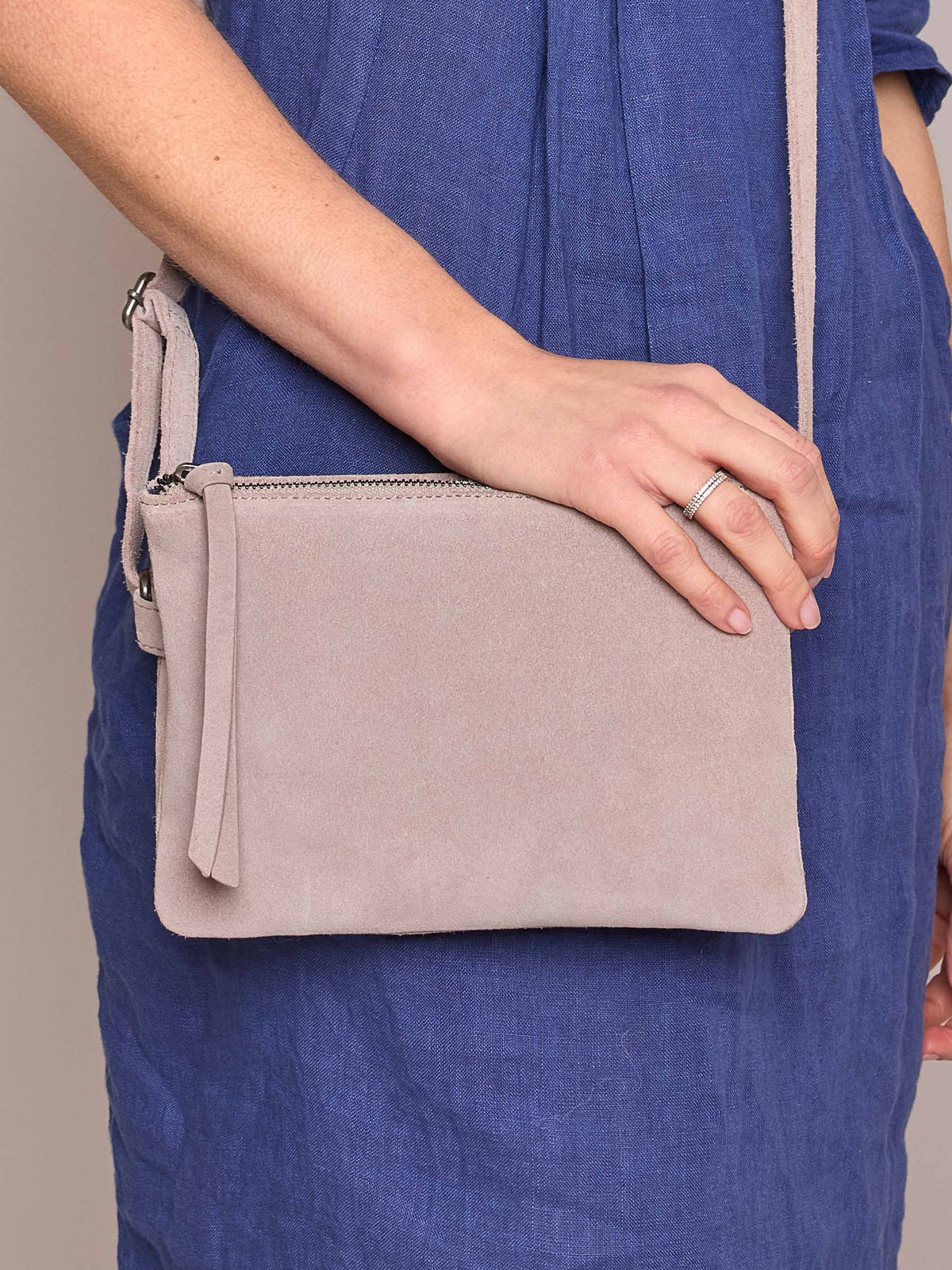 MALHAM PEBBLE GREY