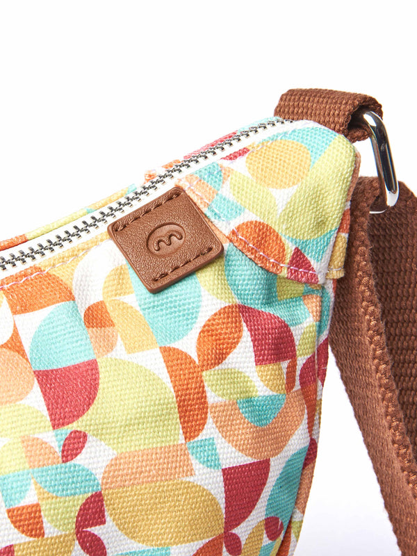 MAYAR RETRO GEO PRINT