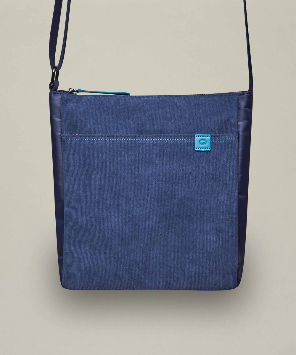 STADDON DEEP HARBOUR BLUE