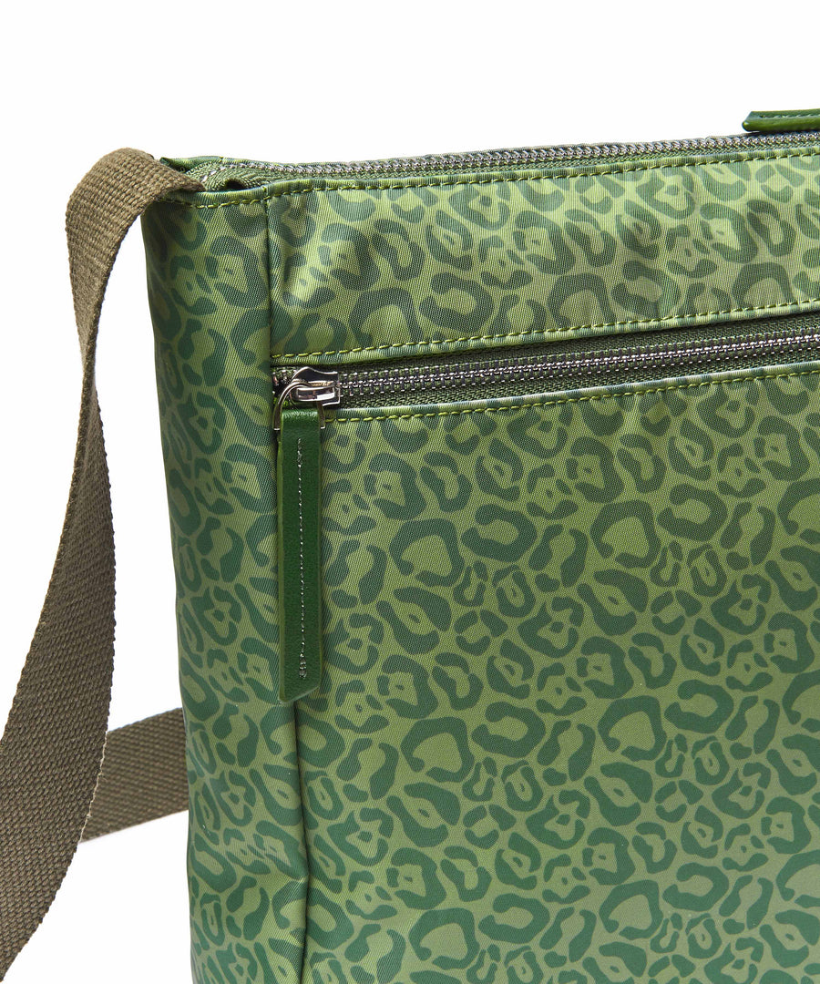 STADDON OLIVE GREEN LEOPARD
