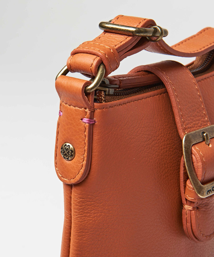 TINTO ORANGE LEATHER