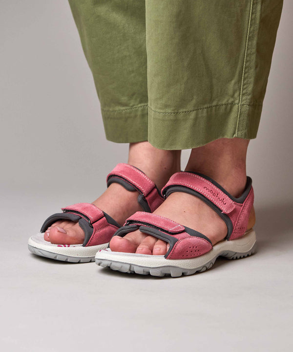 AVON CORAL PINK SUEDE