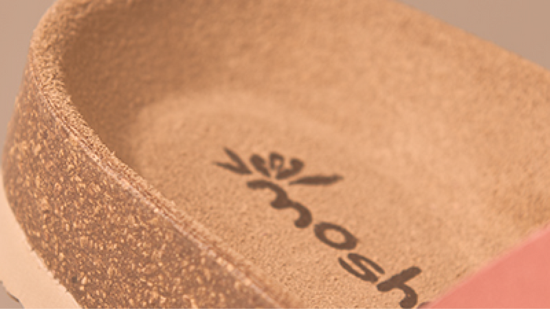 Contoured cork comfort