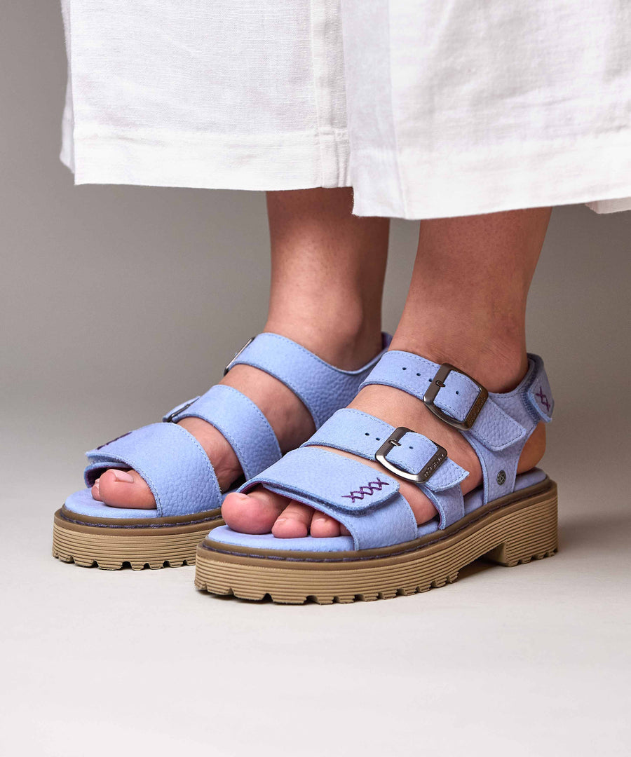 DIANTHA CORNFLOWER BLUE NUBUCK