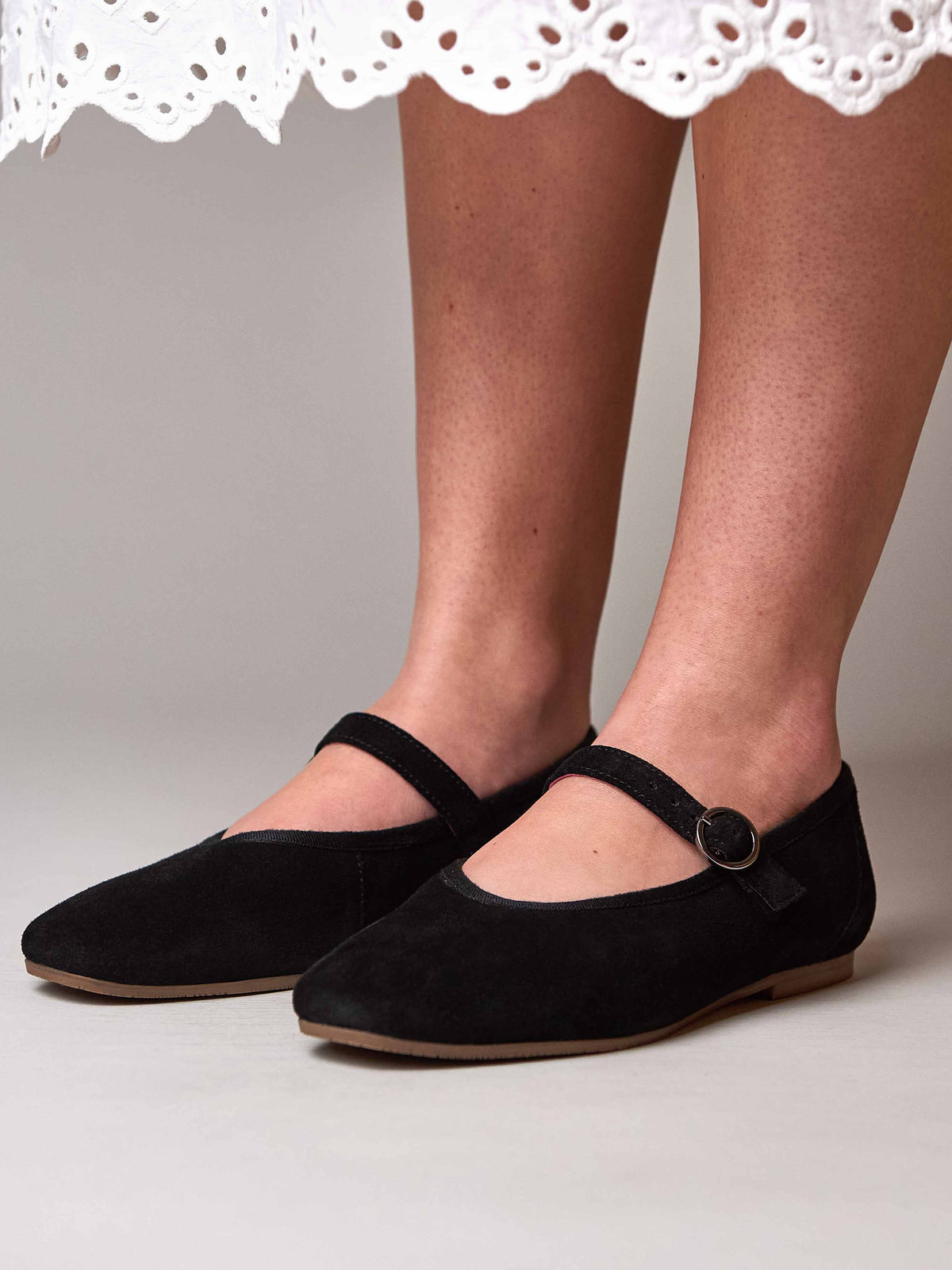 MAWGAN BLACK SUEDE