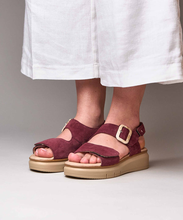 PERRAN ZINFANDEL RED SUEDE