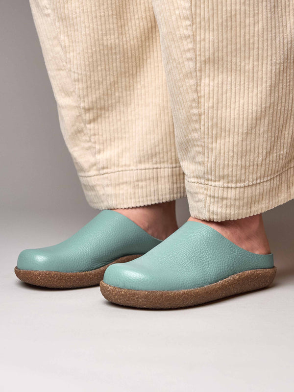 PEVENSEY SEA MIST LEATHER