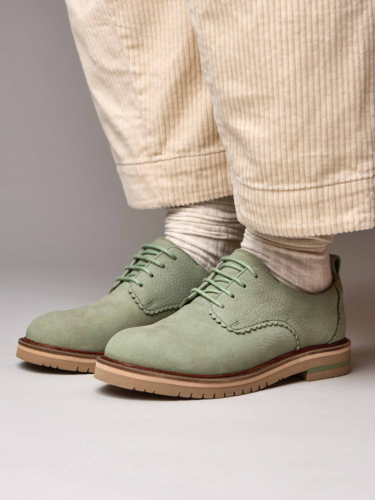 RAFFLESIA SAGE GREEN NUBUCK