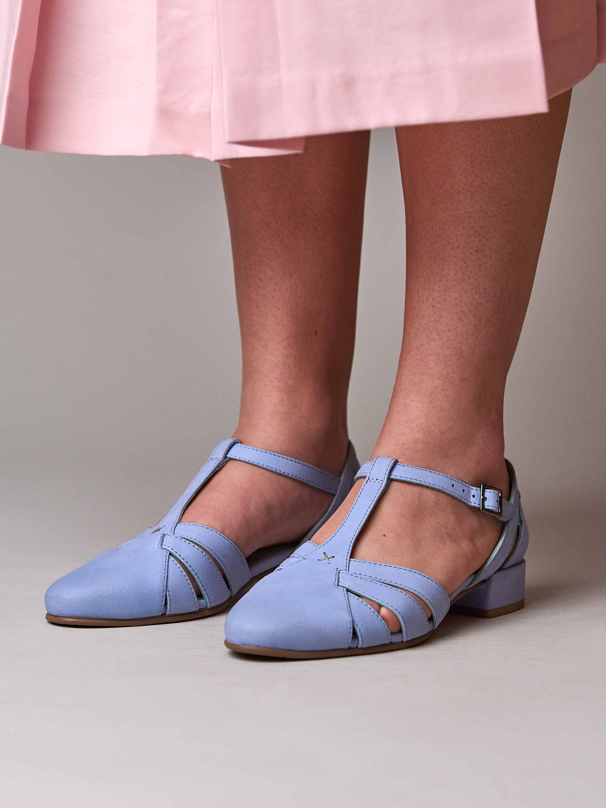 SAYURI CORNFLOWER BLUE NUBUCK