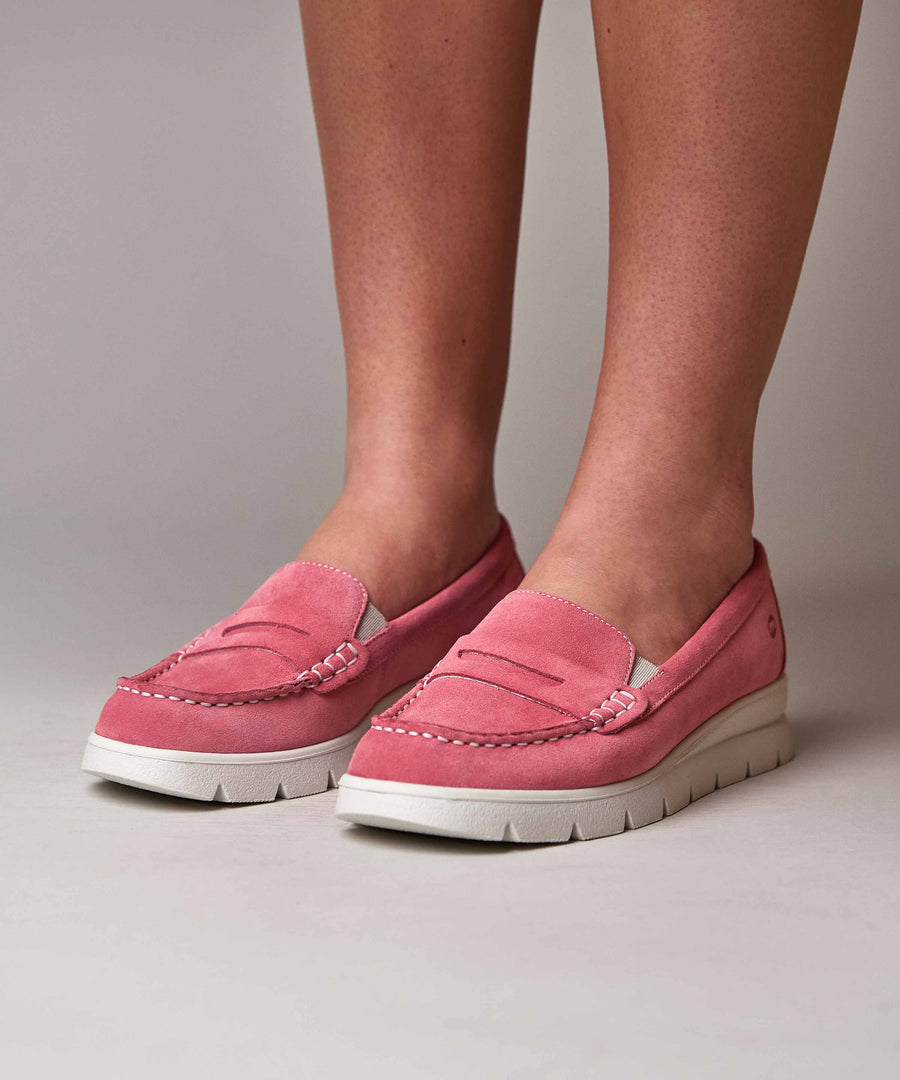 SHEARWATER CORAL PINK SUEDE