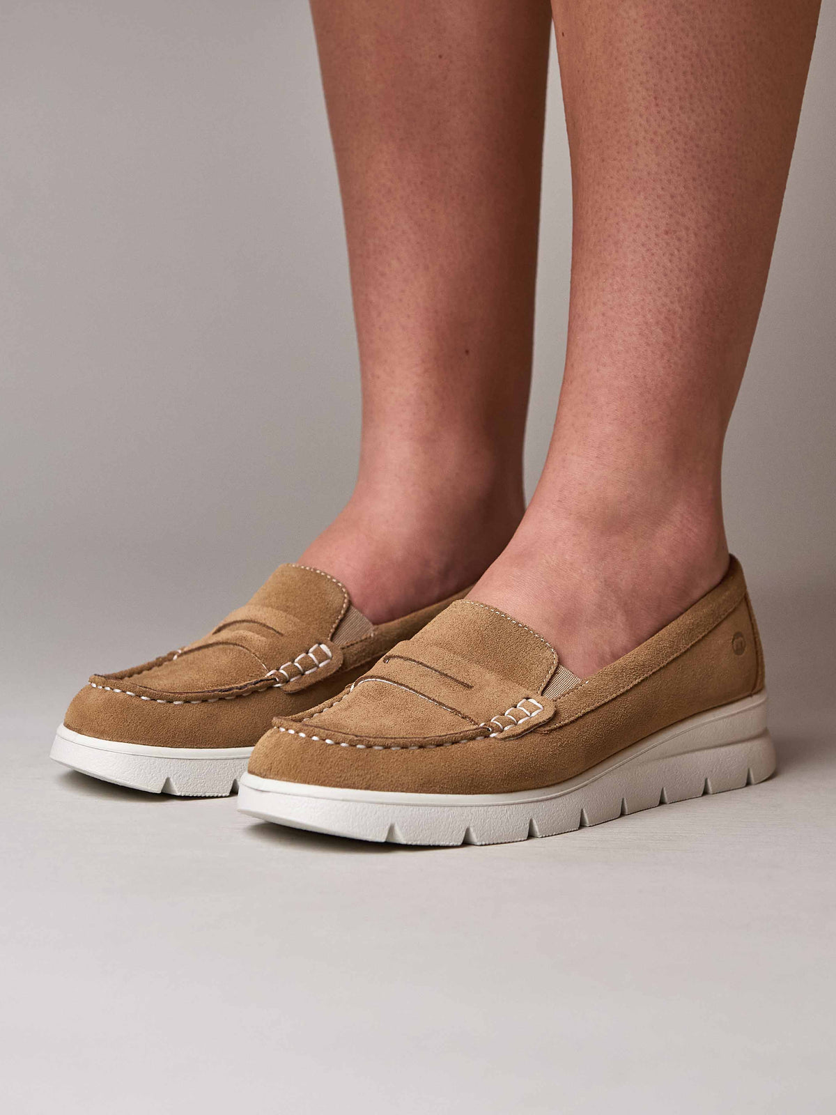 SHEARWATER HONEY TAN SUEDE