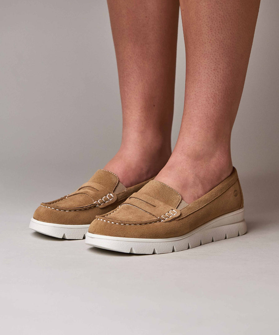 SHEARWATER HONEY TAN SUEDE