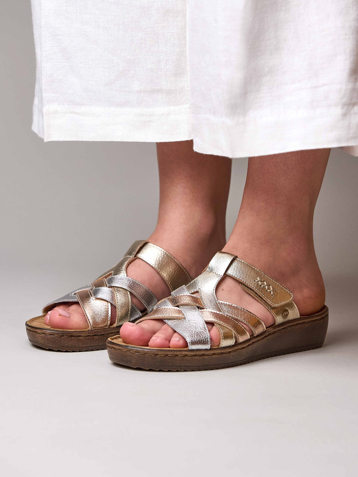 ZAHARA METALLIC MULTI LEATHER