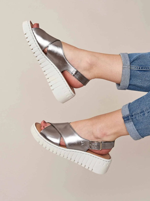 Metallic / Grey Crossover platform sandals - SHARROW PEWTER