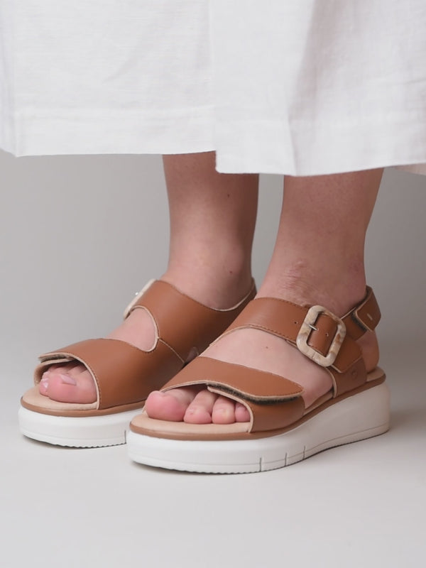PERRAN TAN LEATHER
