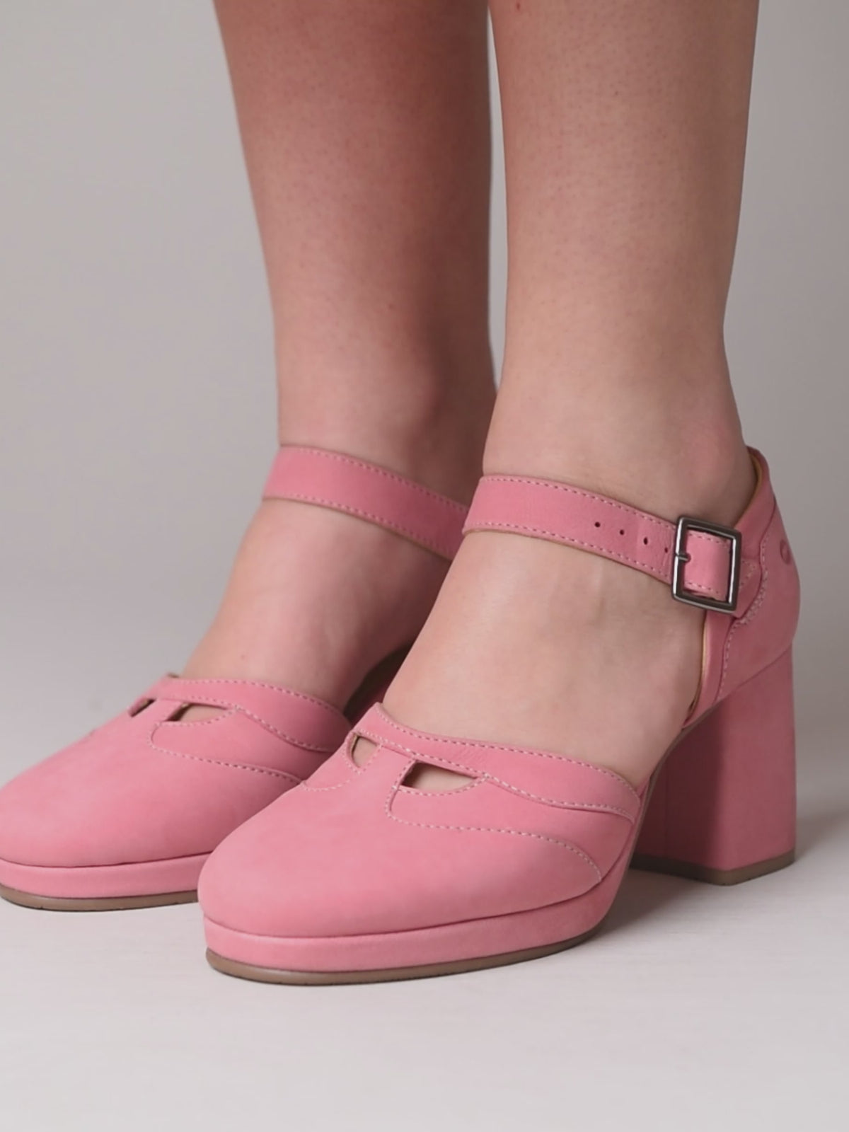 HAZUMI CORAL PINK NUBUCK