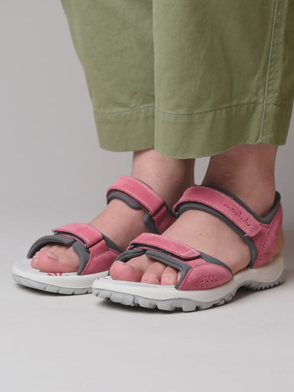 AVON CORAL PINK SUEDE