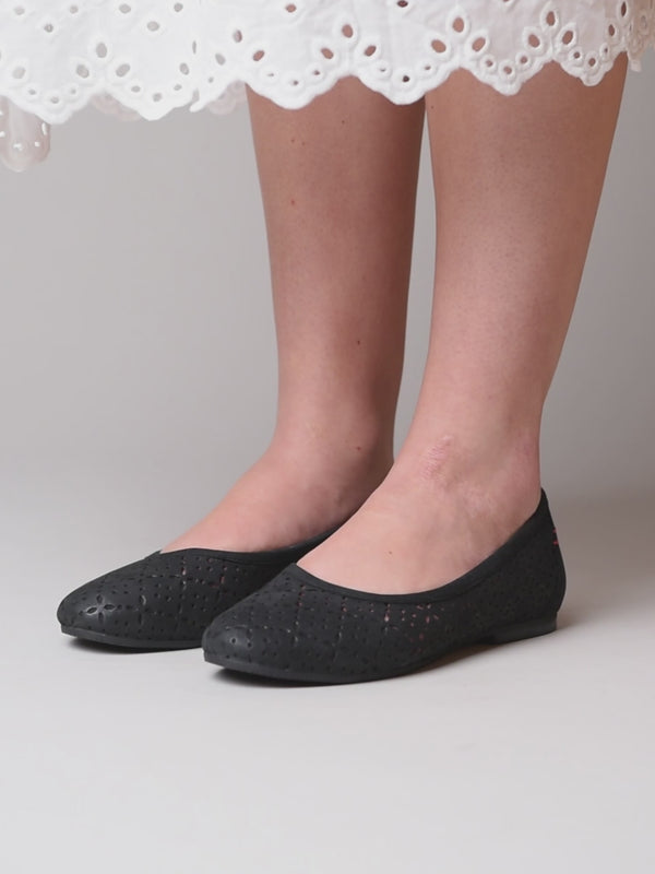 SENARA BLACK