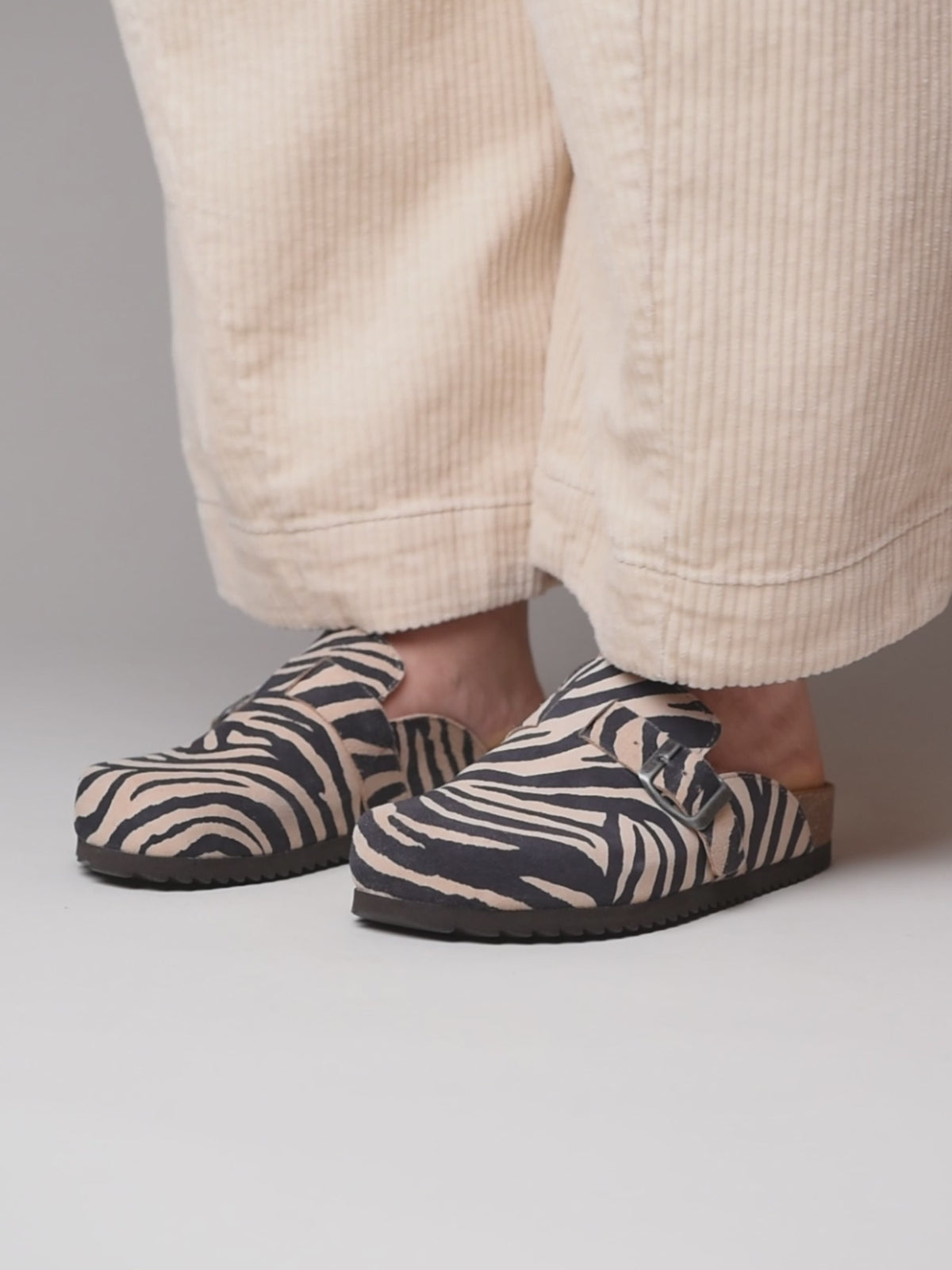 TULIPA 2 ZEBRA PRINT SUEDE