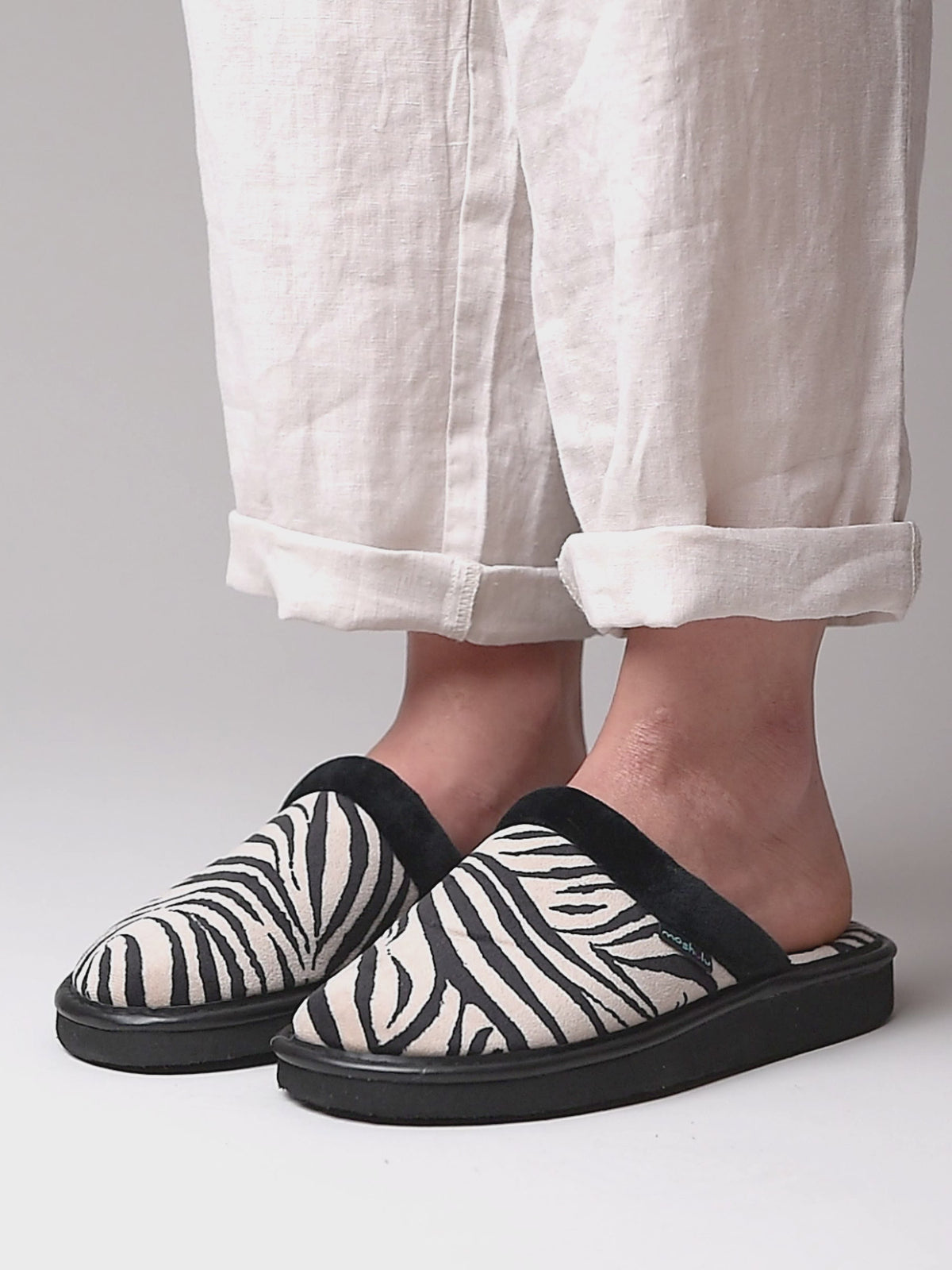 Animal print mule slippers - BABA ZEBRA