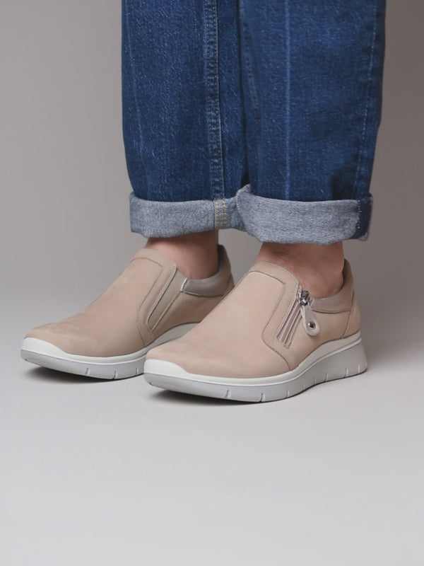 CRESSIDA TAUPE NUBUCK