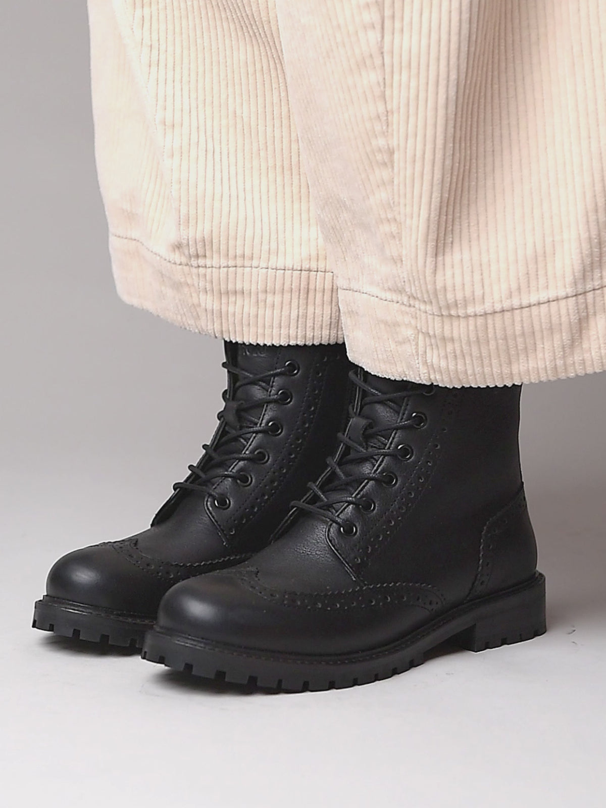 Black lace up leather brogue boots - FILICO BLACK