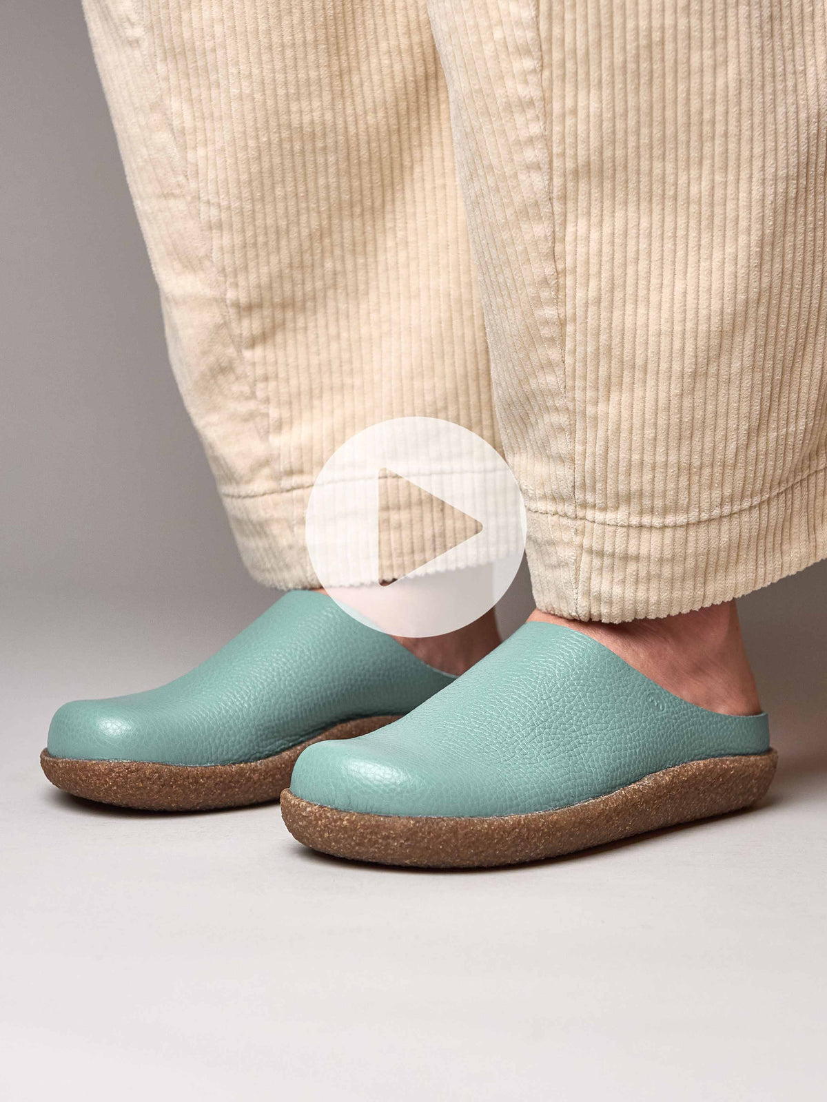 PEVENSEY SEA MIST LEATHER