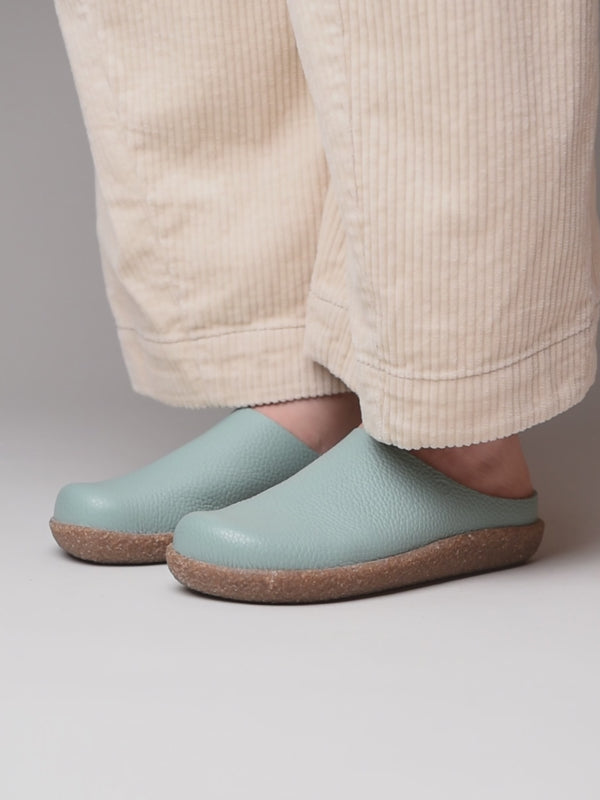 PEVENSEY SEA MIST LEATHER