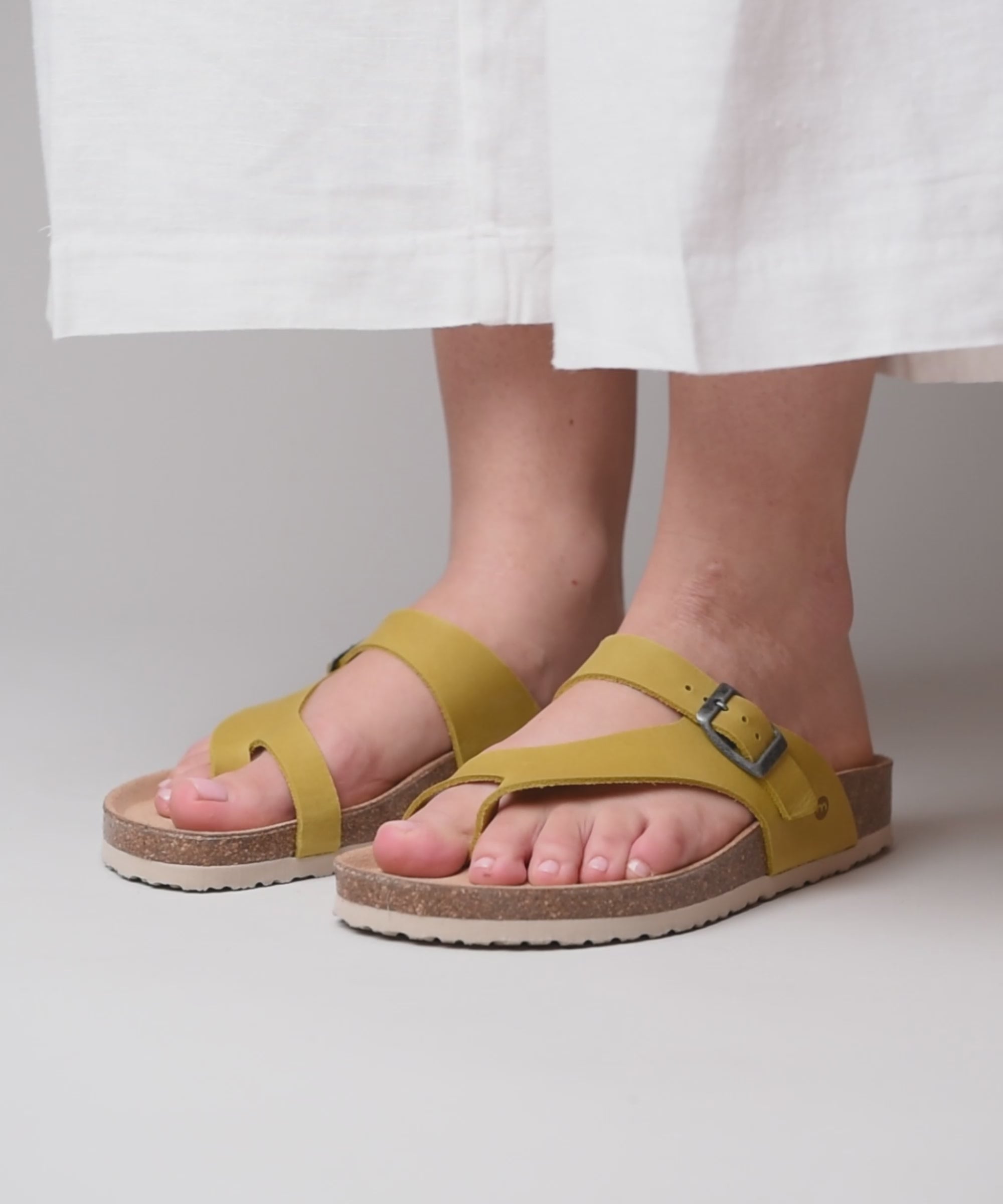 WILMA WAXY YELLOW | Yellow toe-post cork footbed sandals | Moshulu