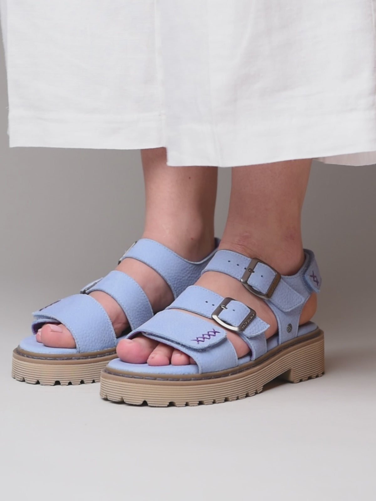 DIANTHA CORNFLOWER BLUE NUBUCK