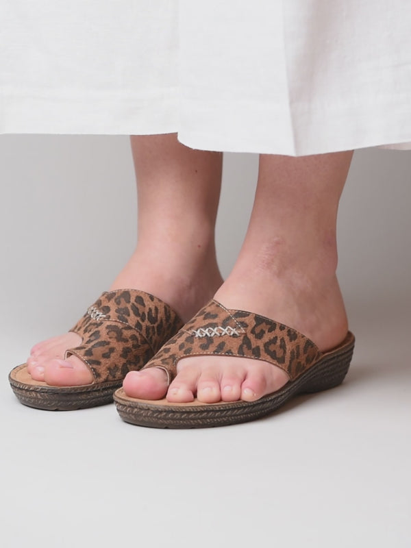 SEVILLE CLASSIC 2 LEOPARD PRINT